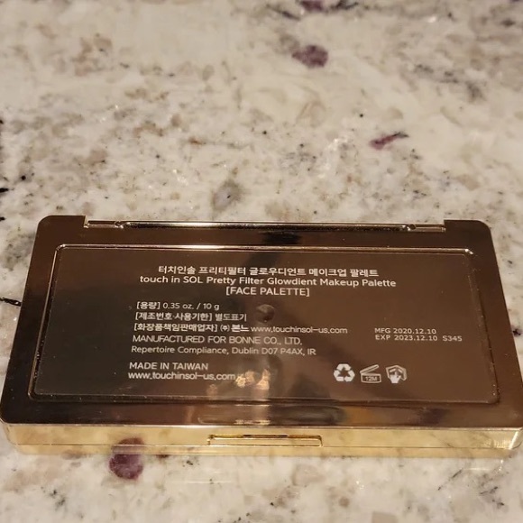 #GLOWDIENT makeup palette - Picture 7 of 15